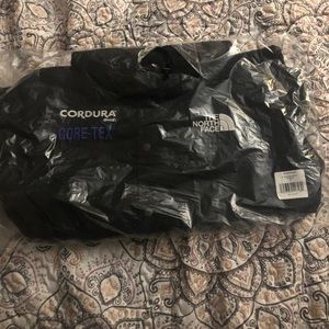 Supreme x the north face expedition jacket